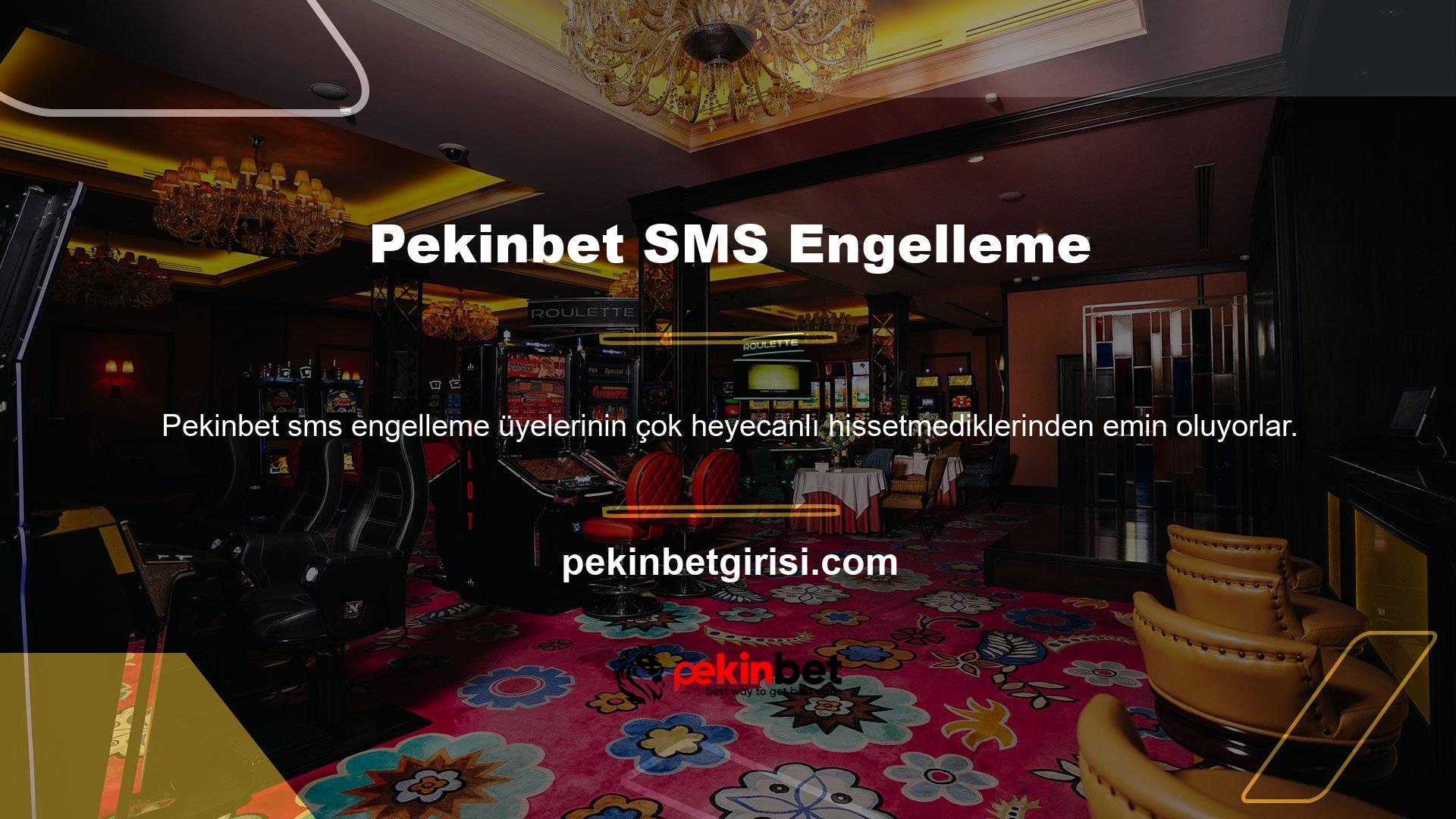 Yeni URL, sitenin üst kısmında yukarı doğru kayan metinde gösterilmiştir